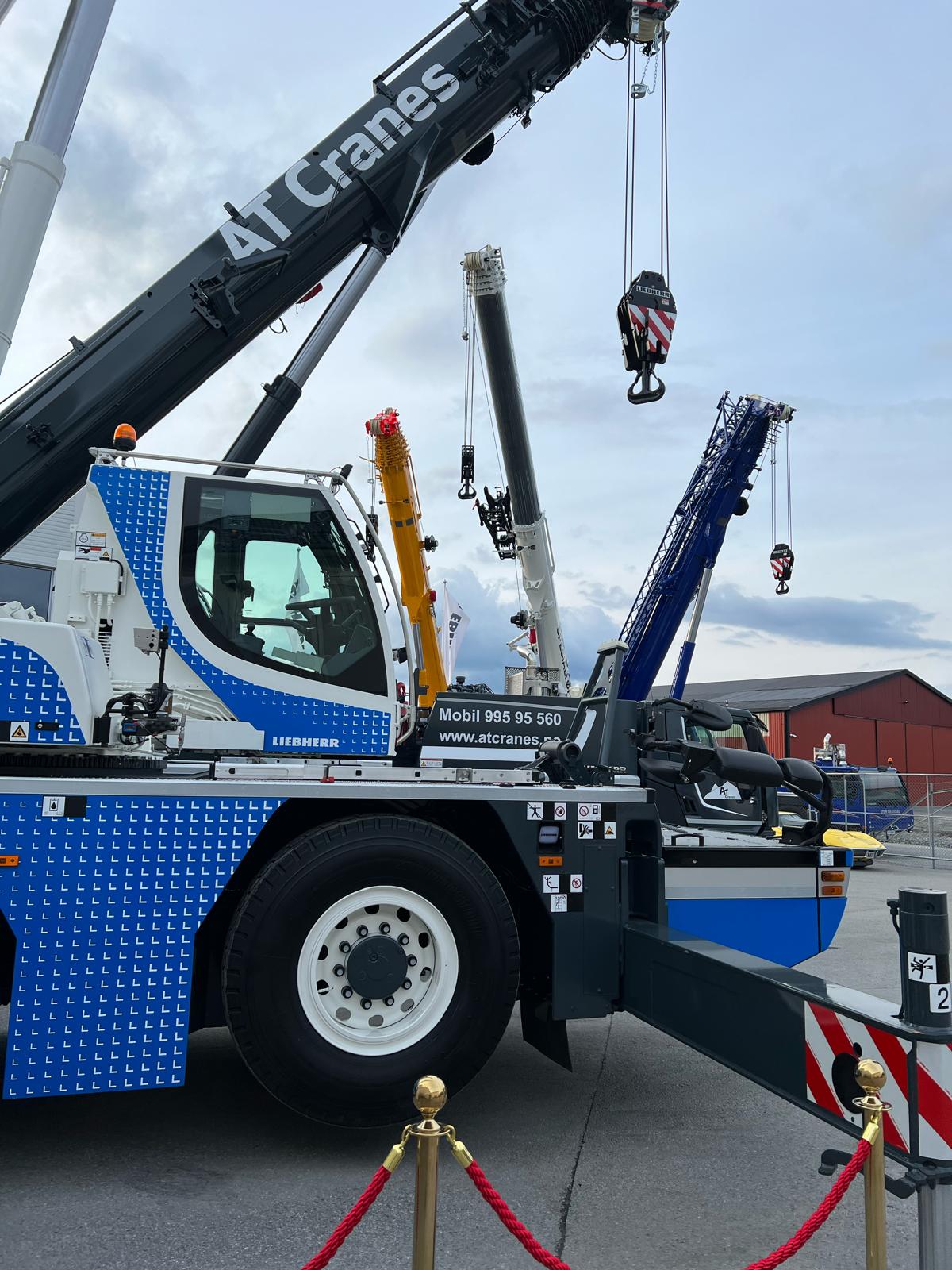 whatsapp image 2025 10 15 at 00.04.07